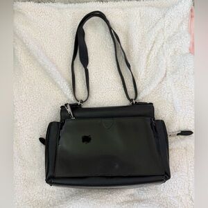 Black Marc Jacob’s Women’s Shoulder Bag - Classic Patent Front
